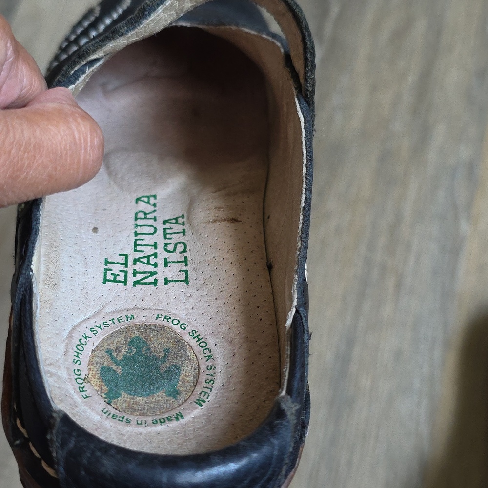 El Naturalista Black Leather Mary Jane Clogs - Picture 14 of 16